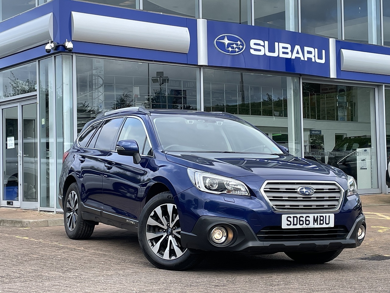 2016 SUBARU OUTBACK