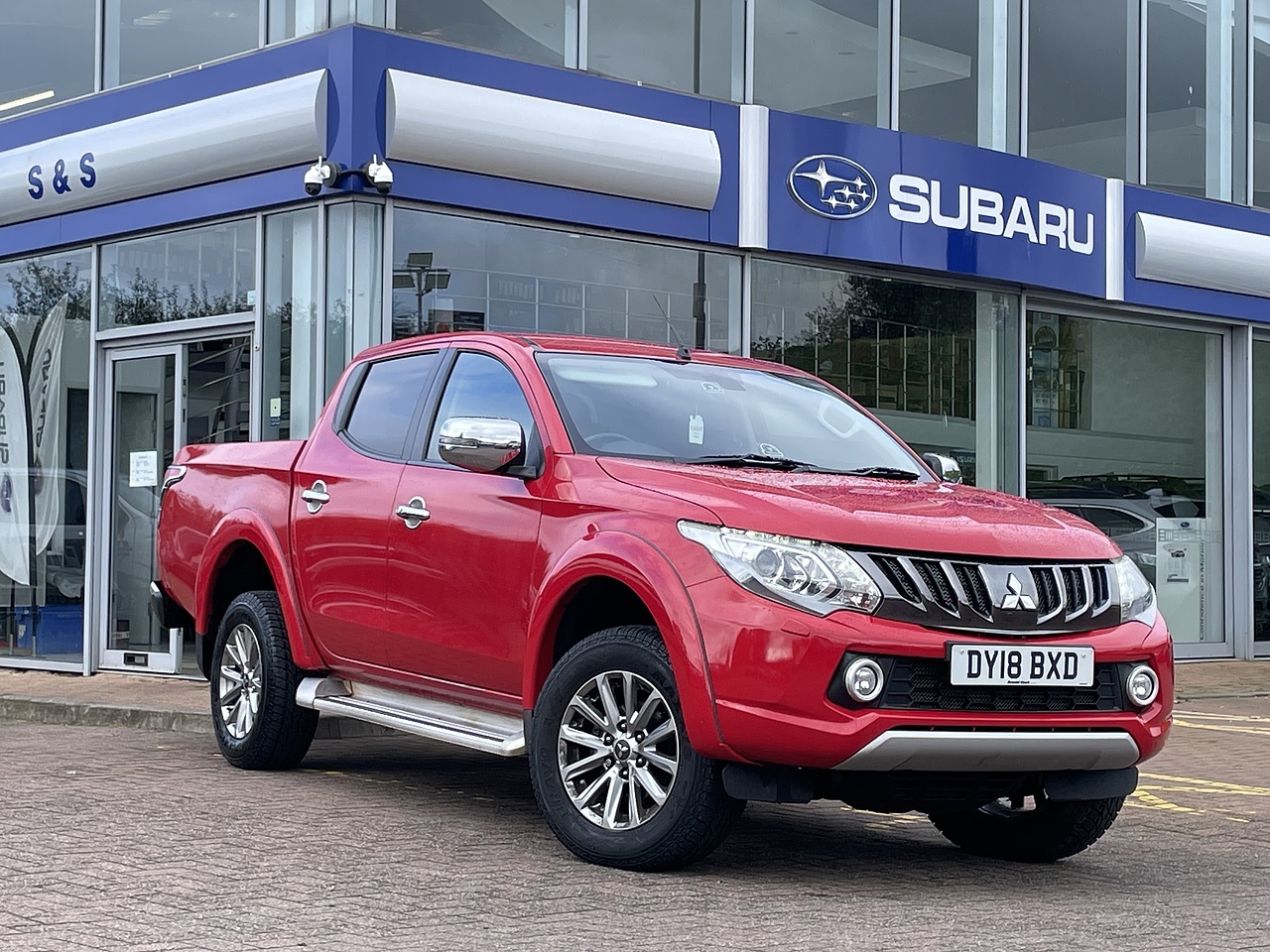 2018 MITSUBISHI L200