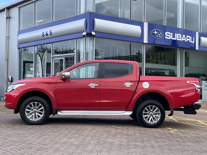 Mitsubishi L200 DI-D DC Barbarian - U511