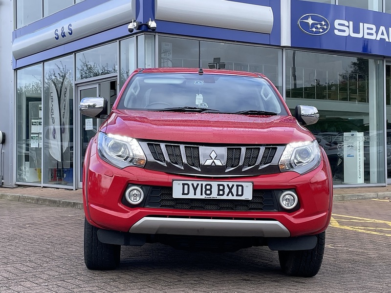 Mitsubishi L200 DI-D DC Barbarian - U511