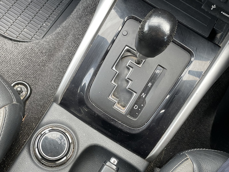 Mitsubishi L200 DI-D DC Barbarian - U511