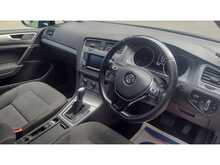 Volkswagen Golf TDI BlueMotion Tech SE 