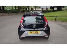 Toyota AYGO VVT-i x-play 