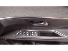 Peugeot 5008 BlueHDi Allure 