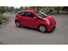 Toyota AYGO VVT-i x-play 