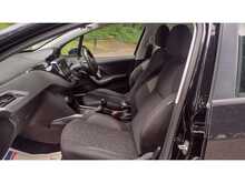 Peugeot 2008 BlueHDi Active 