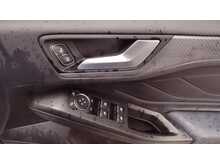 Ford Focus T EcoBoost ST-Line X 