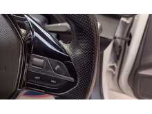 Peugeot 208 PureTech GT Line 