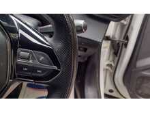 Peugeot 2008 BlueHDi GT 