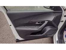 Peugeot 2008 BlueHDi GT 