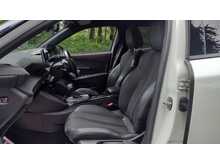 Peugeot 2008 BlueHDi GT 