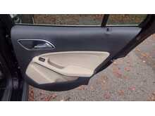 Mercedes-Benz GLA GLA250 Sport 