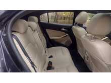 Mercedes-Benz GLA GLA250 Sport 