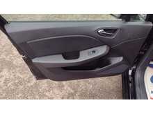 Renault Clio SCe Play 