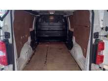 Vauxhall Vivaro Turbo D 2900 Sportive 