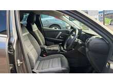 Citroen C4 PureTech Shine 