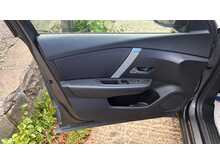 Citroen C4 PureTech Shine 