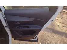 Peugeot 3008 BlueHDi GT Line Premium 