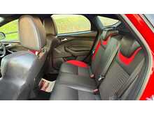 Ford Focus T EcoBoost ST-2 