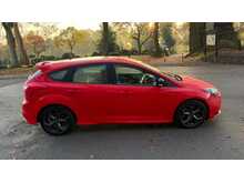Ford Focus T EcoBoost ST-2 