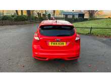 Ford Focus T EcoBoost ST-2 
