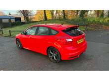 Ford Focus T EcoBoost ST-2 