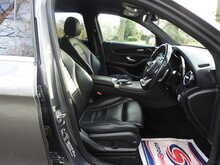 Mercedes-Benz GLC GLC220d AMG Line 