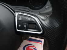 Audi Q3 TDI S line Edition 