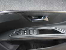 Peugeot 5008 BlueHDi GT Line Premium 