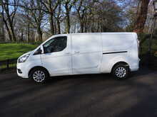 Ford Transit Custom 300 2.0 300 EcoBlue Limited Panel Van 5dr Diesel Manual L2 H1 Euro 6 (s/s) (130 ps) 