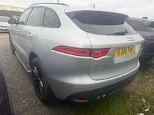 Jaguar F-PACE D180 R-Sport 