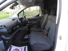 Toyota PROACE CITY BlueHDi Icon 