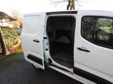 Toyota PROACE CITY BlueHDi Icon 