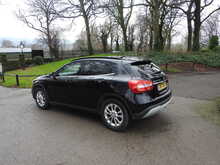 Mercedes-Benz GLA GLA200d SE 
