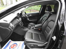 Mercedes-Benz GLA GLA200d SE 