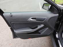 Mercedes-Benz GLA GLA200d SE 