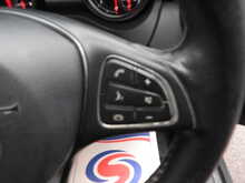 Mercedes-Benz GLA GLA200d SE 