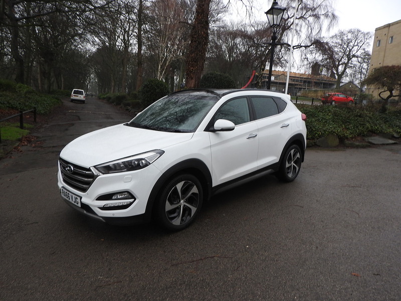 Hyundai TUCSON CRDi Premium SE - U5892