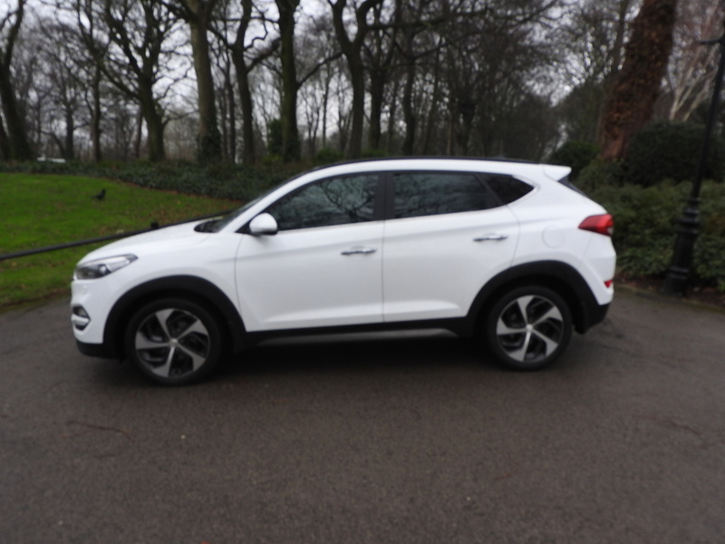 Hyundai TUCSON CRDi Premium SE - U5892