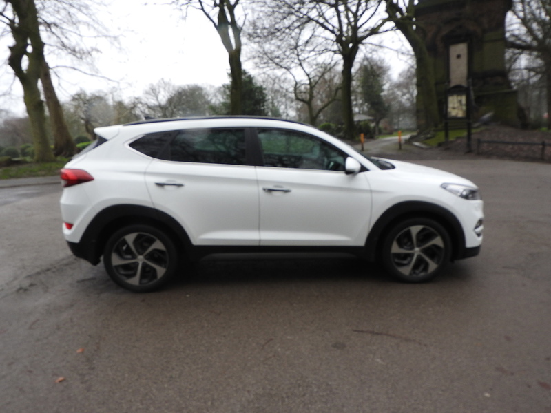 Hyundai TUCSON CRDi Premium SE - U5892