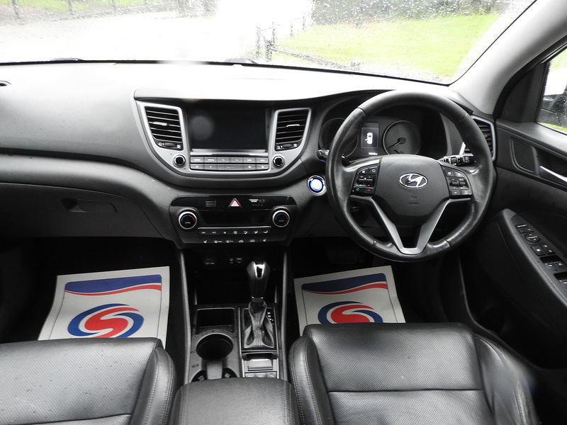 Hyundai TUCSON CRDi Premium SE - U5892