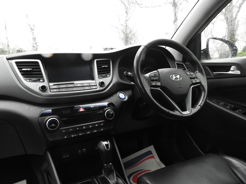 Hyundai TUCSON CRDi Premium SE - U5892