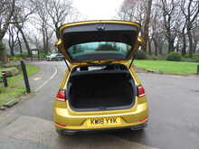 Volkswagen Golf TSI EVO R-Line 