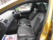 Volkswagen Golf TSI EVO R-Line 