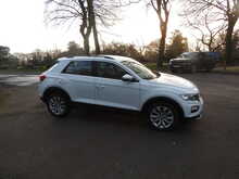 Volkswagen T-Roc TSI SE 