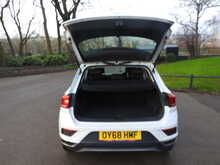 Volkswagen T-Roc TSI SE 