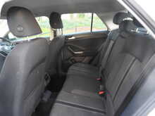Volkswagen T-Roc TSI SE 