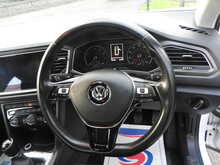 Volkswagen T-Roc TSI SE 