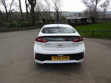 Hyundai IONIQ h-GDi Premium 