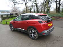 Peugeot 3008 PureTech Allure 